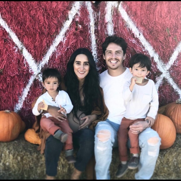 Meet your Posher, Dani - Picture 4 of 6